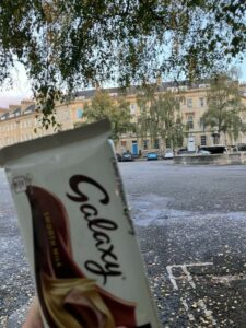 Bar of Galaxy chocolate